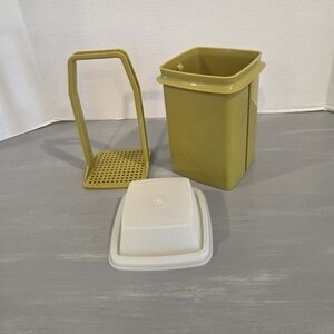 Vintage Tupperware Avocado Green Pick-A-Deli Pickle Keeper 1330 w/ Elevator Lift